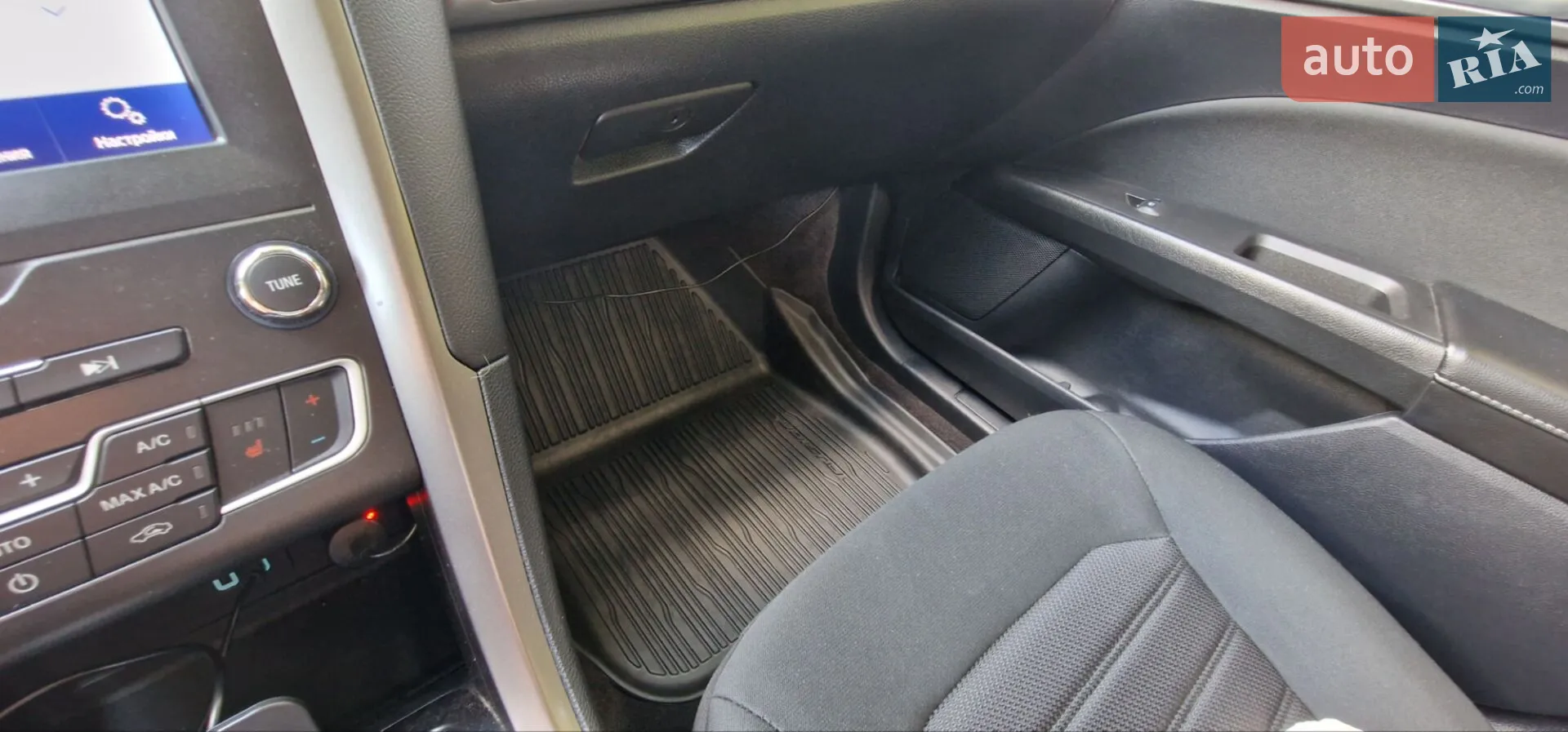 2020 Ford Fusion - мініатюра 3