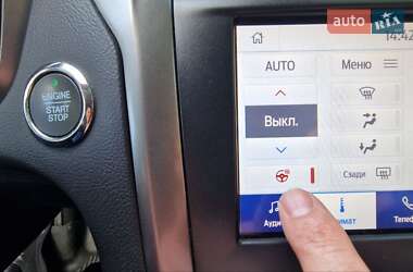 Седан Ford Fusion 2020 в 