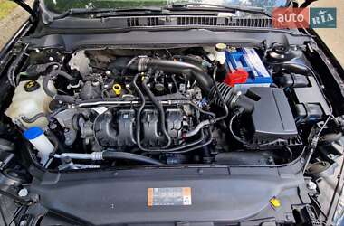 Седан Ford Fusion 2020 в 