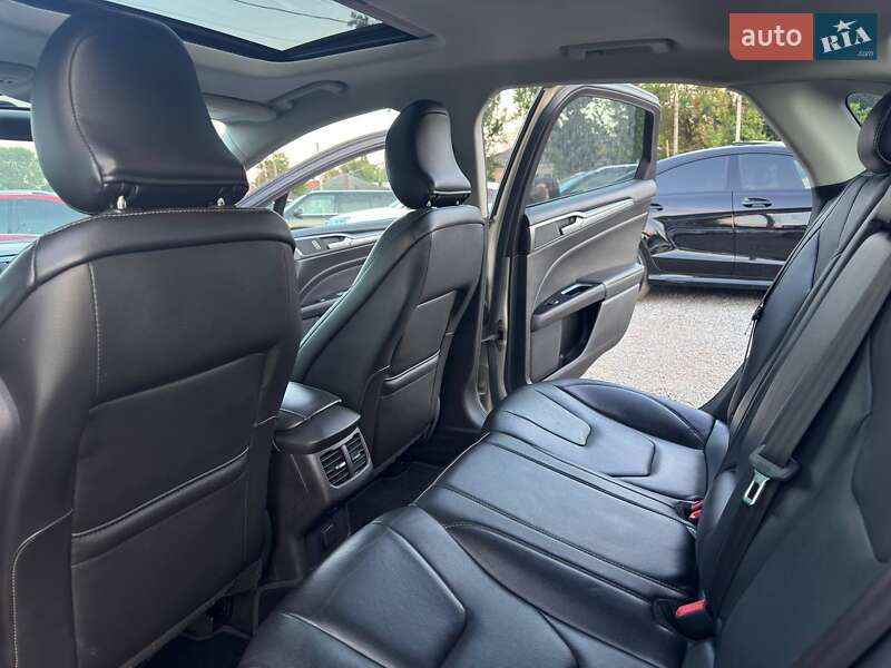 Седан Ford Fusion 2015 в Харкові