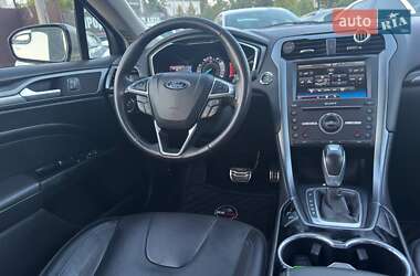 Седан Ford Fusion 2015 в 