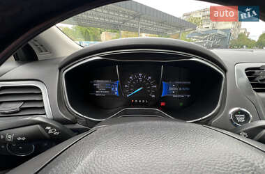 Седан Ford Fusion 2014 в 