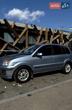 Хэтчбек Ford Fusion 2007 в 
