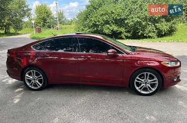 Седан Ford Fusion 2014 в 