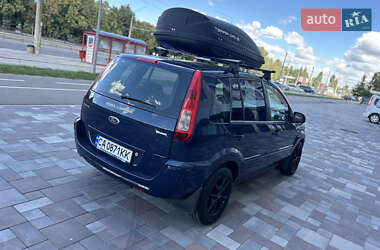 Хэтчбек Ford Fusion 2011 в 