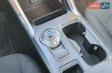 Седан Ford Fusion 2019 в 