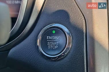 Седан Ford Fusion 2019 в 