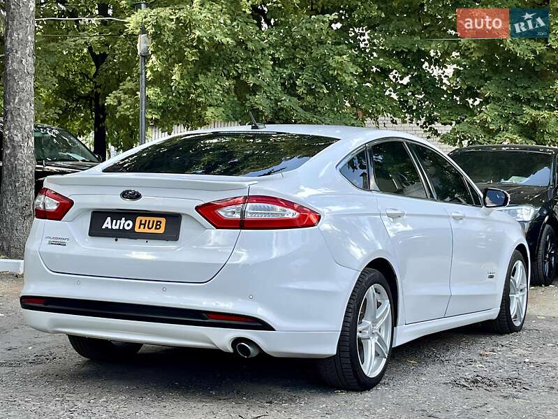 Седан Ford Fusion 2014 в Харькове