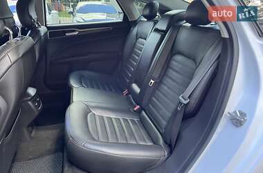 Седан Ford Fusion 2014 в 