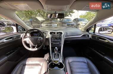 Седан Ford Fusion 2014 в 