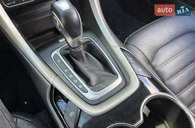 Седан Ford Fusion 2014 в 