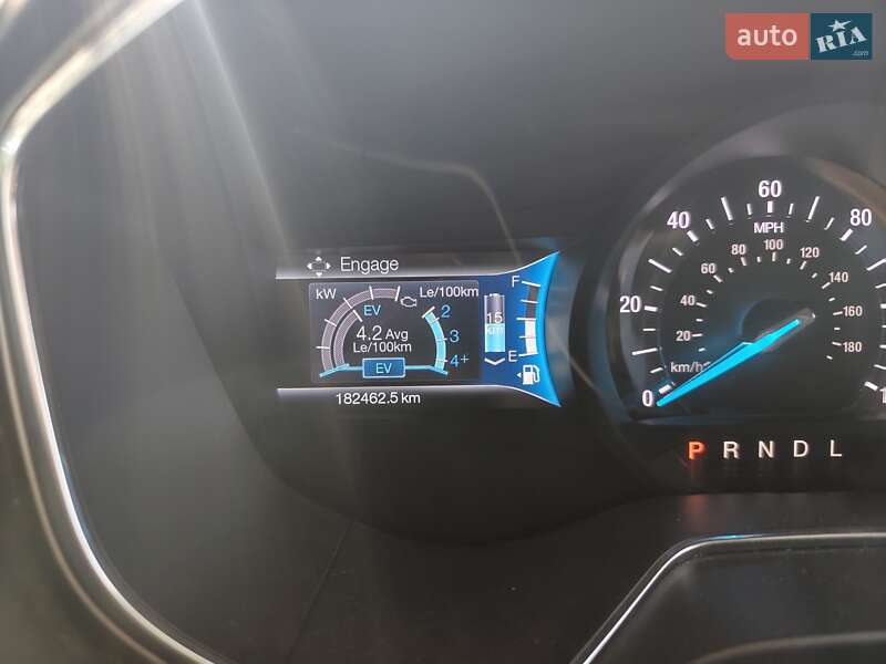 Седан Ford Fusion 2013 в Дніпрі