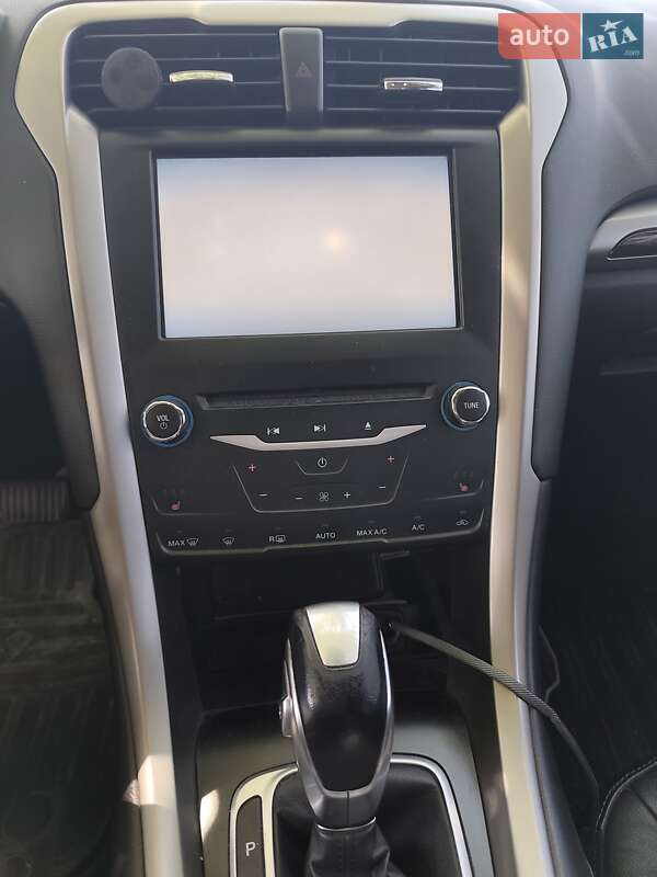 Седан Ford Fusion 2013 в Дніпрі