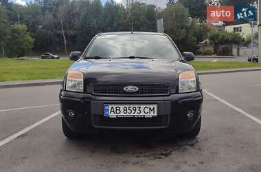 Хэтчбек Ford Fusion 2011 в 