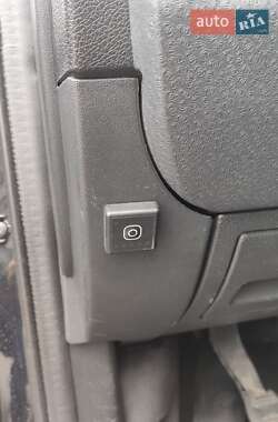 Хэтчбек Ford Fusion 2011 в 