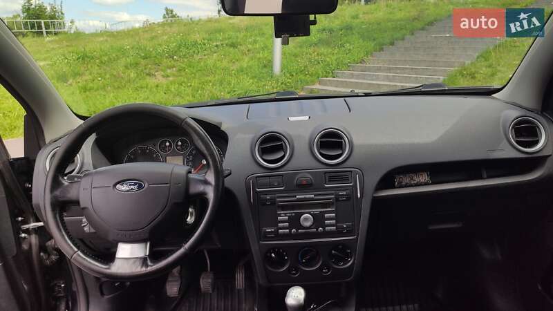 Хэтчбек Ford Fusion 2011 в Виннице