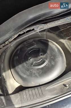 Хэтчбек Ford Fusion 2011 в 