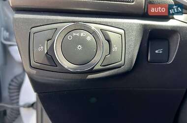 Седан Ford Fusion 2018 в 