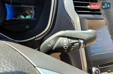 Седан Ford Fusion 2013 в 