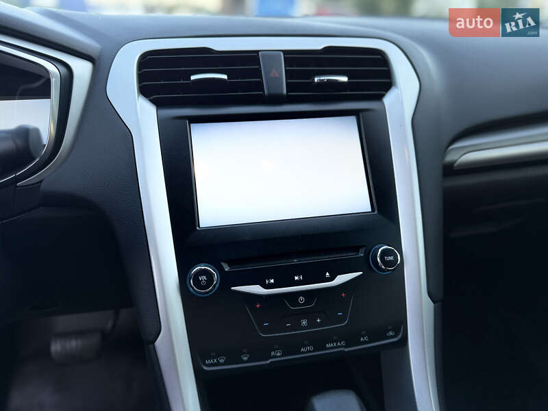 Седан Ford Fusion 2014 в Сумах