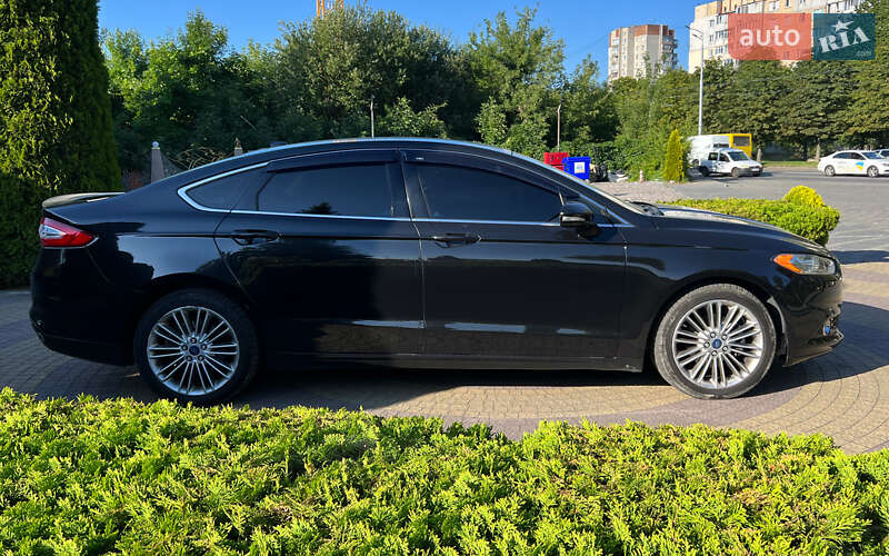 Седан Ford Fusion 2014 в Львове