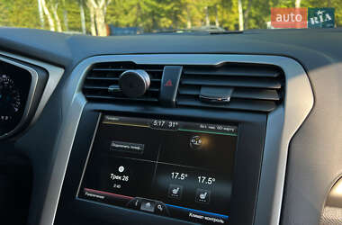 Седан Ford Fusion 2014 в 