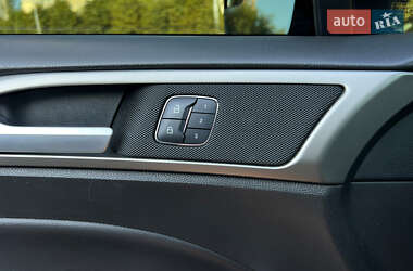 Седан Ford Fusion 2014 в 