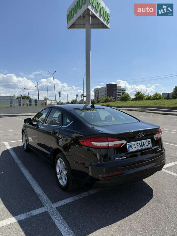 Седан Ford Fusion 2019 в Княжичах