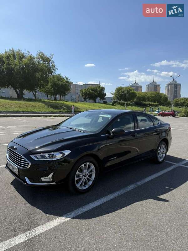 Седан Ford Fusion 2019 в Княжичах