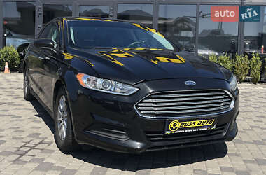 Седан Ford Fusion 2014 в Мукачево
