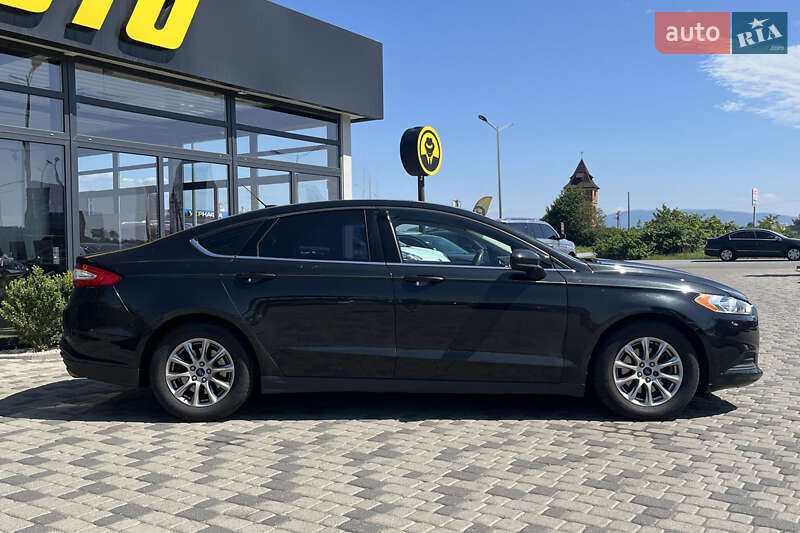 Седан Ford Fusion 2014 в Мукачевому