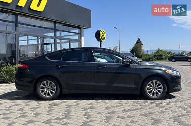 Седан Ford Fusion 2014 в 