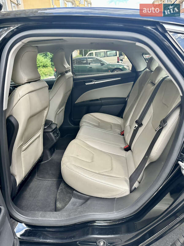 Седан Ford Fusion 2016 в Софиевской Борщаговке