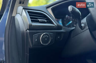 Седан Ford Fusion 2018 в 
