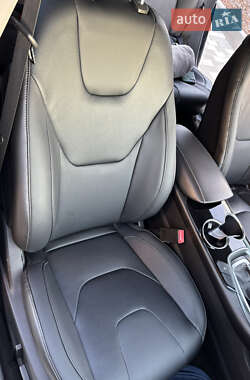Седан Ford Fusion 2013 в 