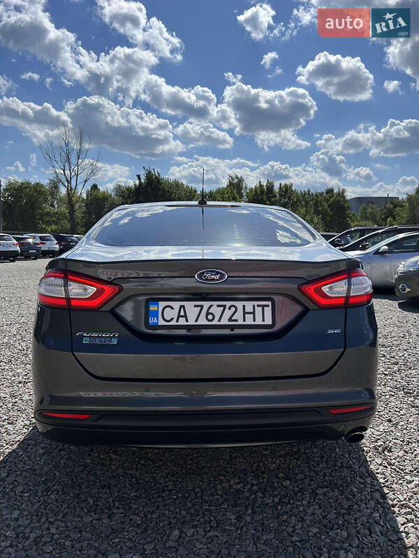 Седан Ford Fusion 2015 в Черкассах