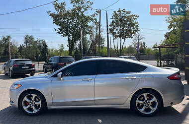 Седан Ford Fusion 2014 в 