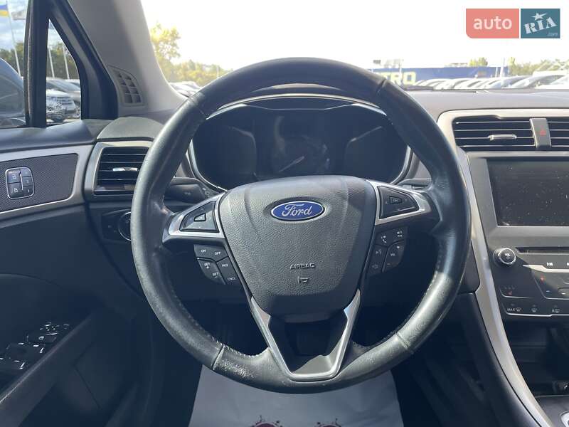 Седан Ford Fusion 2013 в Дніпрі