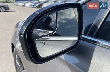 Седан Ford Fusion 2013 в 