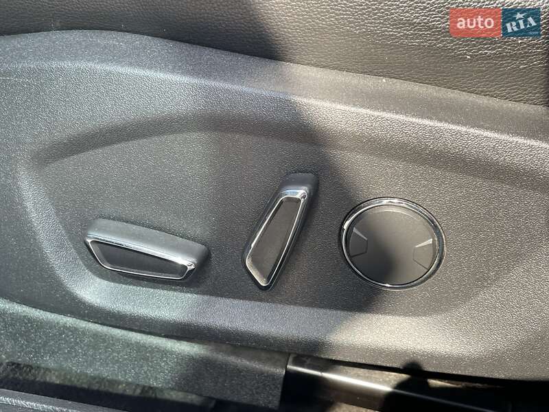 Седан Ford Fusion 2013 в Дніпрі