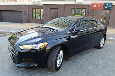 Седан Ford Fusion 2014 в 