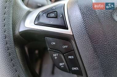 Седан Ford Fusion 2014 в 