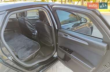 Седан Ford Fusion 2014 в 