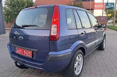 Хэтчбек Ford Fusion 2006 в 
