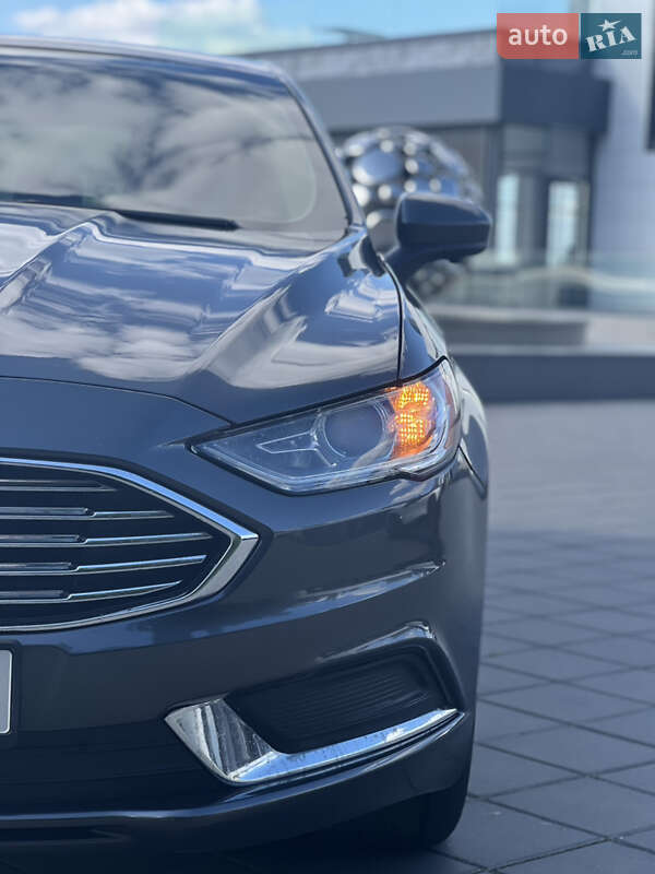 Седан Ford Fusion 2018 в Светловодске