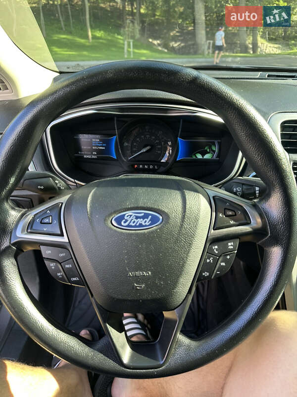 Седан Ford Fusion 2018 в Світловодську
