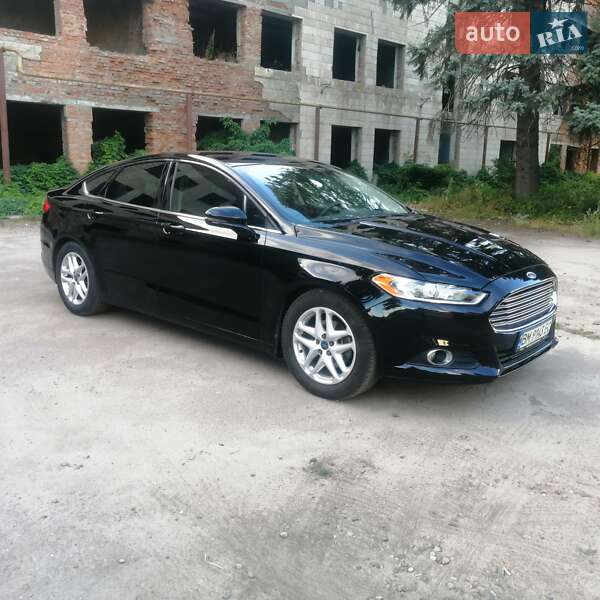 Седан Ford Fusion 2015 в Путивле