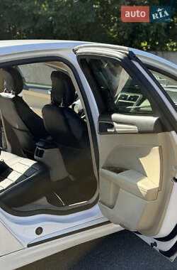 Седан Ford Fusion 2013 в 