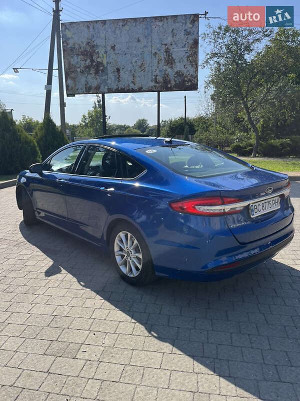 Седан Ford Fusion 2016 в Львове
