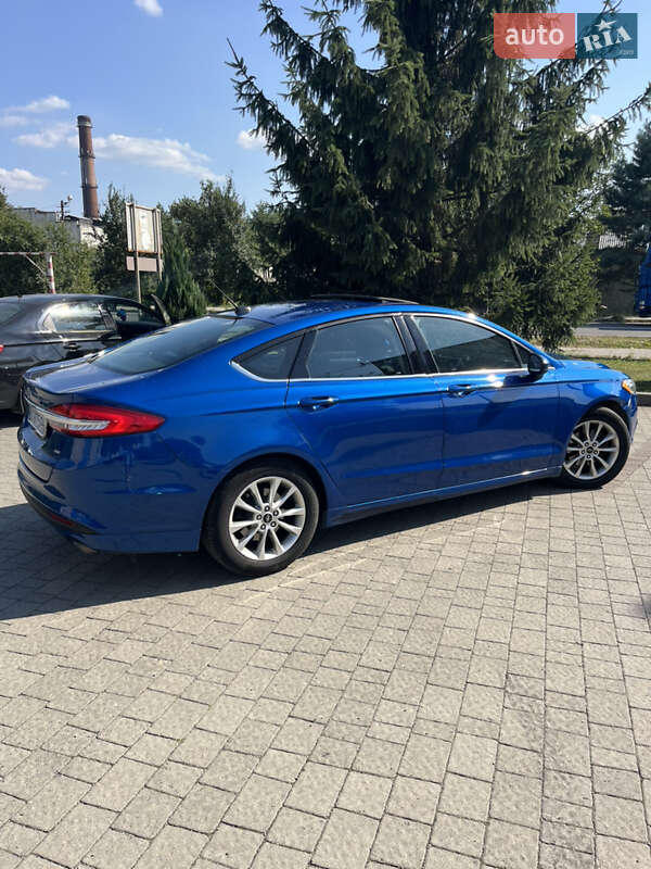 Седан Ford Fusion 2016 в Львове